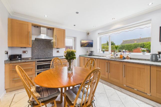 25, Kinross Road, Wallasey photo 3