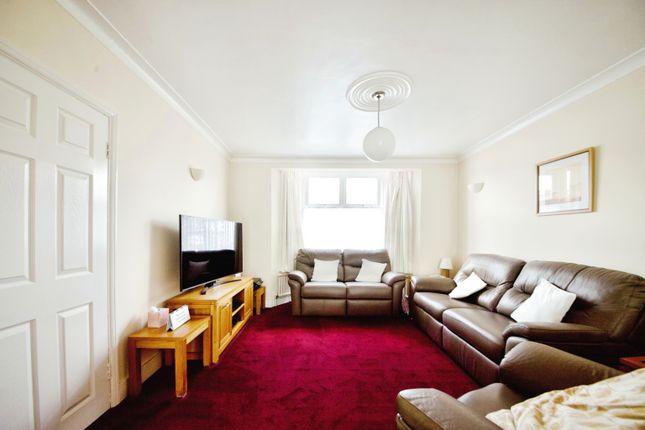 Terraced house for sale in Middleton Avenue, London