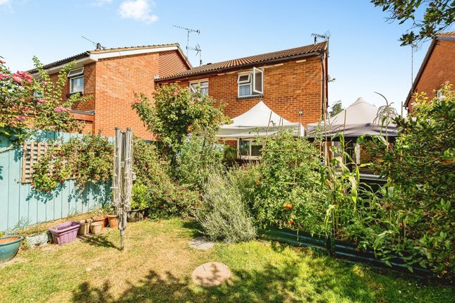 16, Field Way, AYLESBURY photo 4