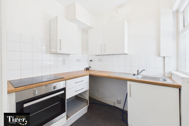37, Valeway Avenue, Thornton-Cleveleys photo 4