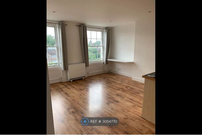 Flat E, Bath Road, Reading photo 3
