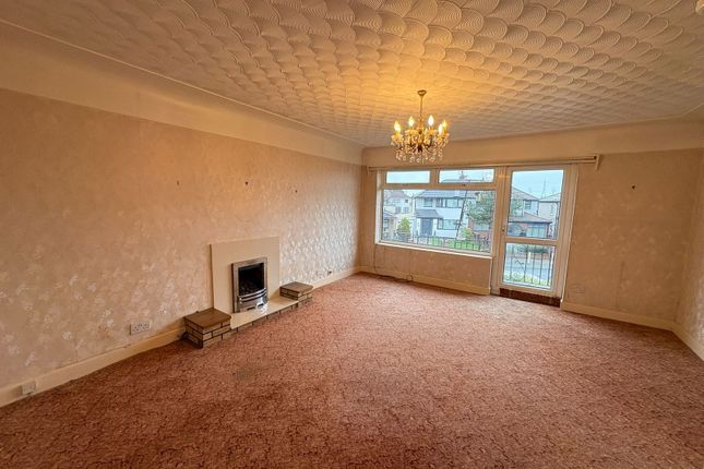 4, Altway Court, Aintree photo 2