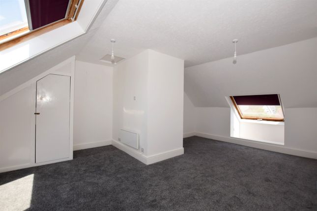 Flat 213, 213 Pagham Road, Pagham photo 5