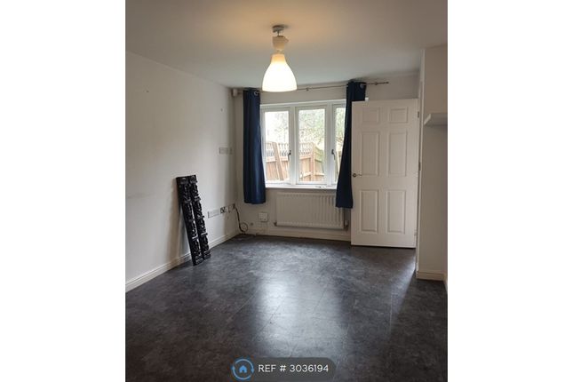 Turnbull Road, West Timperley, Altrincham photo 5