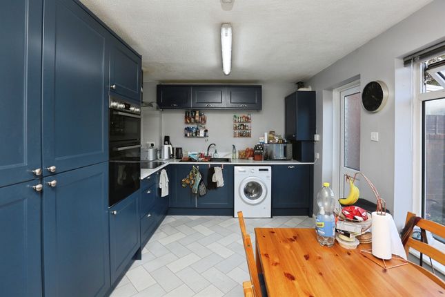 7, Yewside, Gosport photo 2