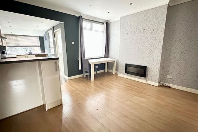 7, Acton Road, Blackpool photo 3