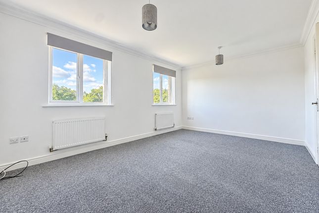 6, Underwood Place, Bridgend photo 3