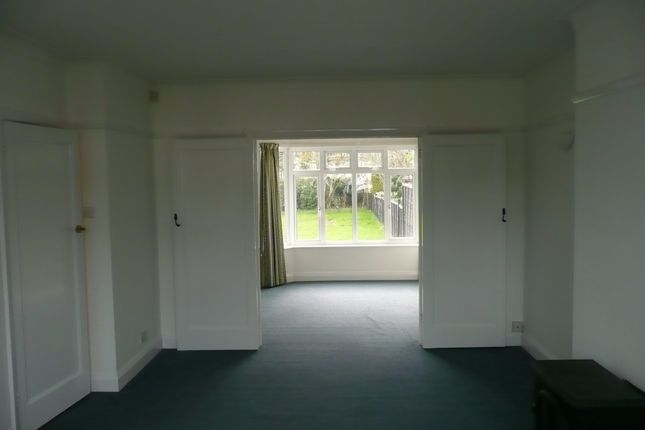 25, Rowlands Avenue, Pinner photo 3