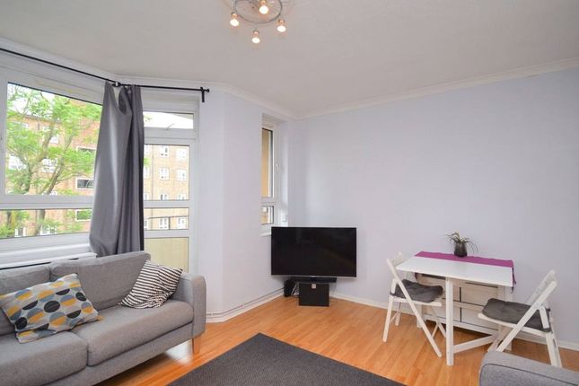 30 Pynfolds,, Jamaica Road, London photo 2