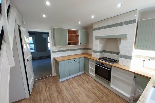 16, Sunnyside, Edenbridge photo 3