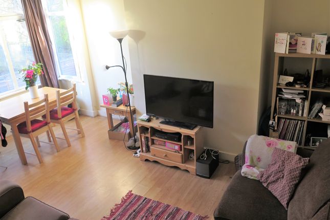 Terraced house to rent in Graham Grove, Burley LS4
