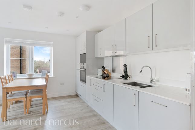 Flat 3, Jupiter House, 10, Ceres Crescent, Epsom photo 3