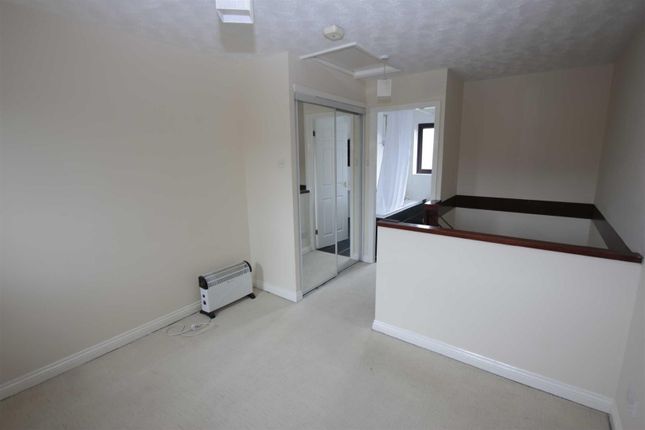 Denchworth Court, Milton Keynes photo 5
