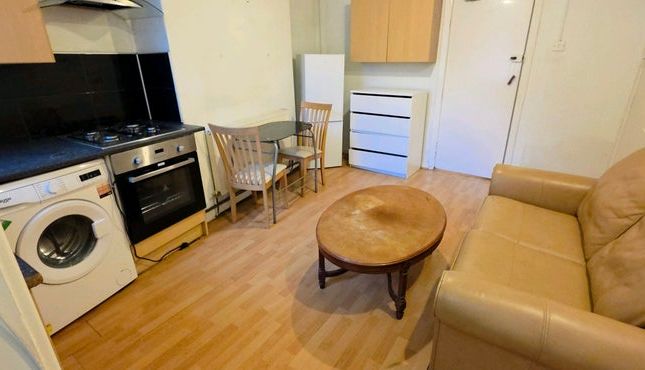 11, Fenella St, Victoria Park photo 2
