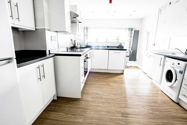 13, St Albans Road, Swansea photo 4