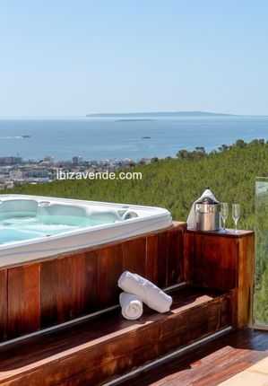 Villa for sale in Ibiza Centro, Ibiza, Baleares