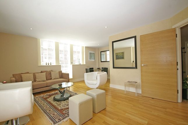 Flat to rent in Romney House, Marsham Street, Pimlico