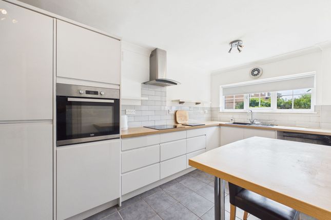 10 Kingsbridge Avenue, Nottingham photo 2