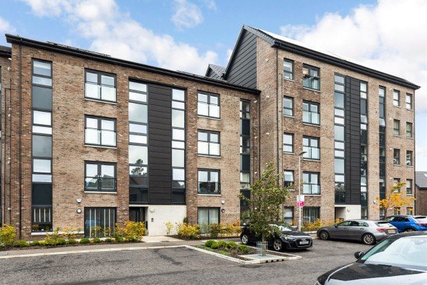 Flat to rent in Riverford Court, Glasgow