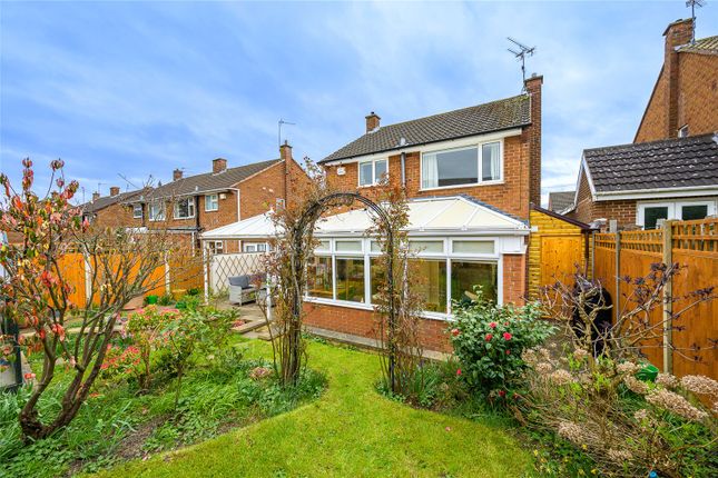 65, Milldale Crescent, Wolverhampton photo 3