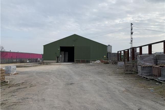 Thumbnail Industrial to let in Warren Road, Scunthorpe, North Lincolnshire