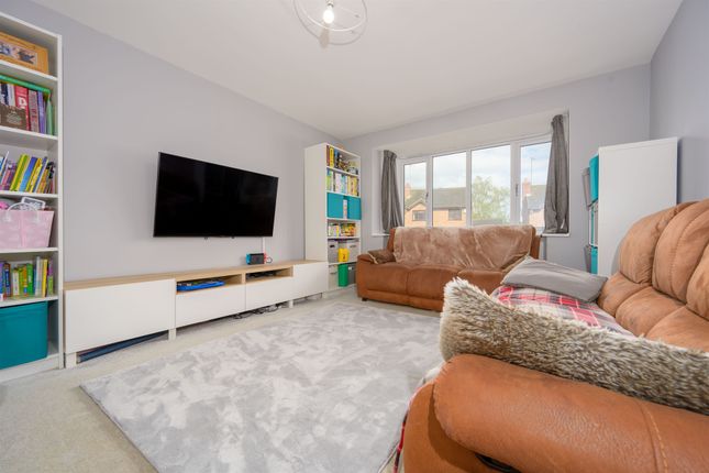 62, Connolly Drive, Kettering photo 2