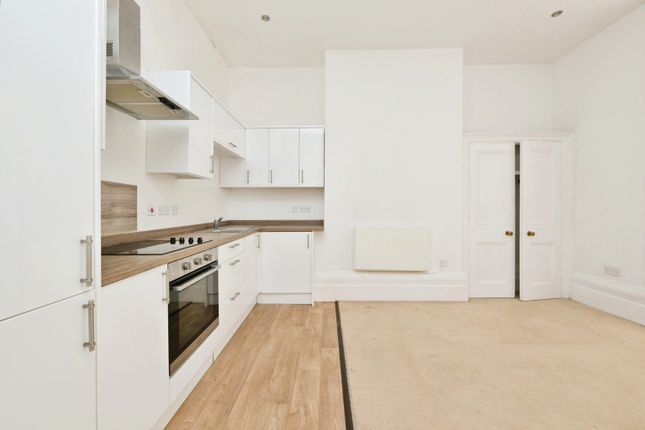 Flat for sale in Spencer Parade, Northampton