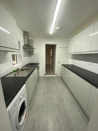 Edinburgh Road, Plaistow North photo 4