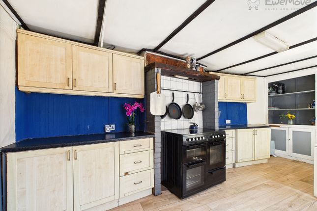 7, Exeter Hill, Cullompton photo 4