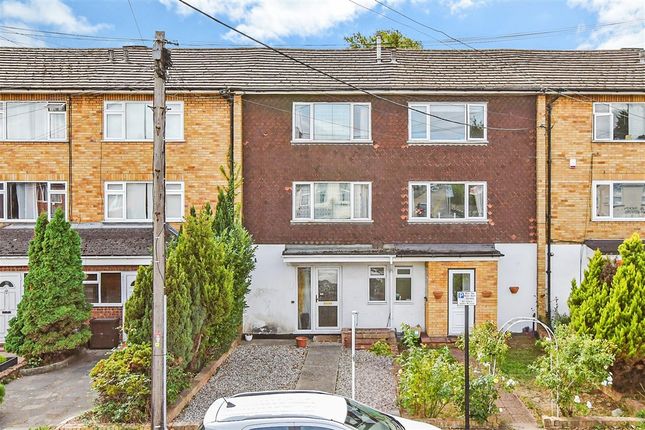 3-bed house on London Road, Wickford, £275,000