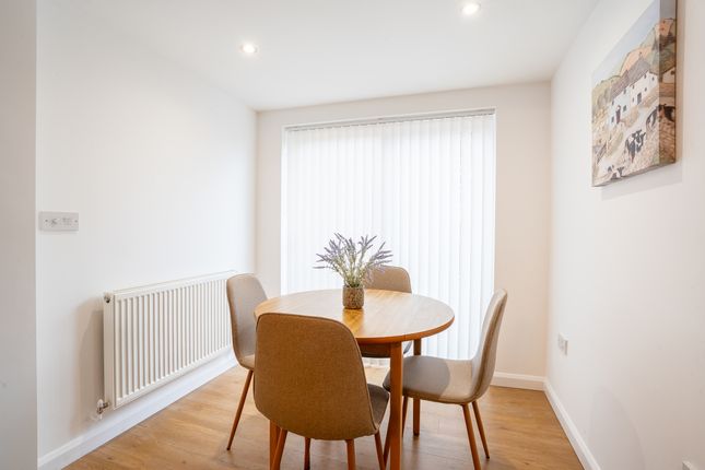 28 The Parkway, Goole photo 4