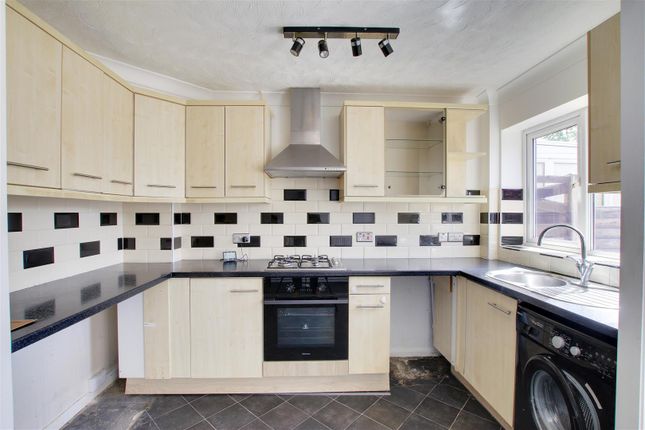 30, Cam Close, St. Ives photo 3