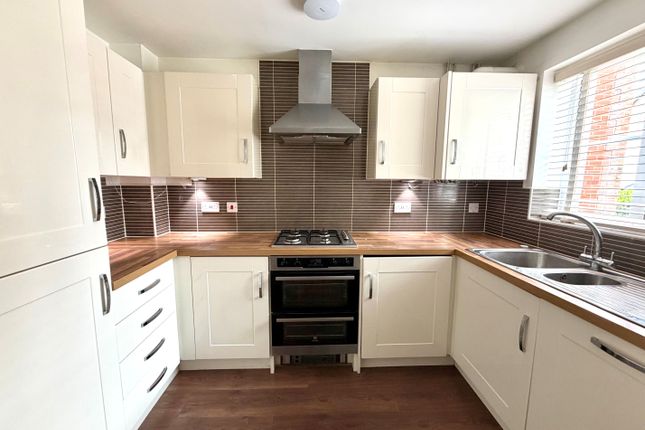 14, Damson Drive, DIDCOT photo 3