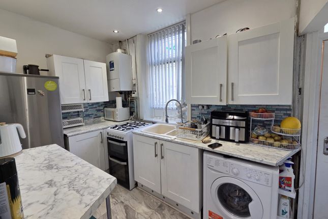 161 Washington Street, Bradford photo 5