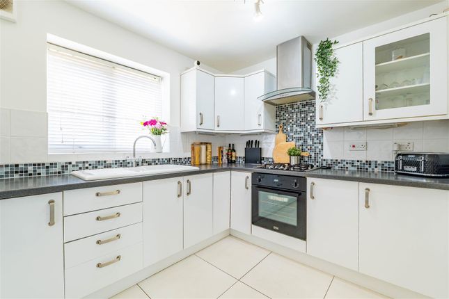 1, Foxglove Close, Preston photo 4