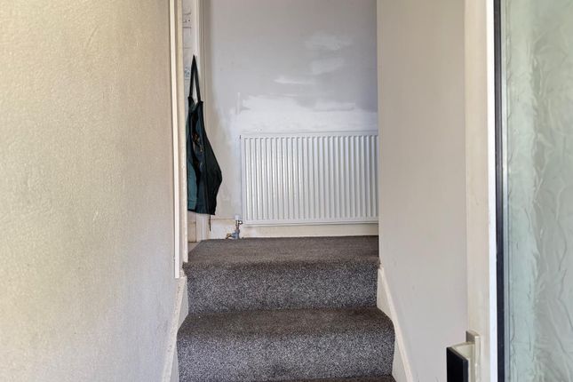 SANDOW CRESCENT , HAYES  photo 2
