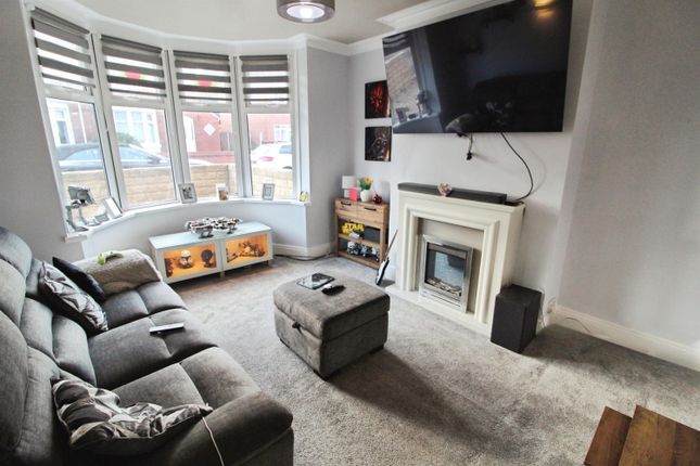 6, Crabgate Lane, Skellow, Doncaster photo 4