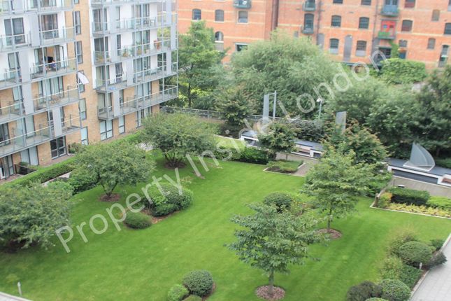 Alboran Apartments, Seven Sea Gardens, London photo 3
