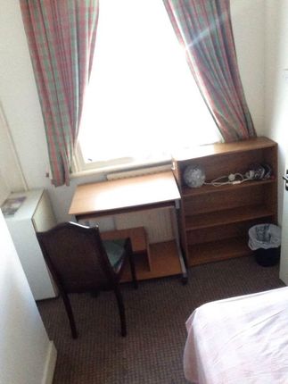 10, Catherine Street, Coventry photo 5