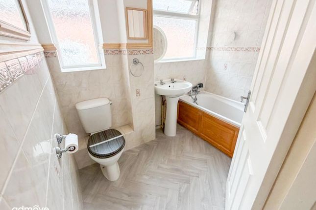 5-bed detached on 81 Firs Road, Sale, £550,000