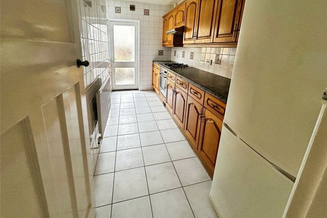 22, Queen Isabels Avenue, Coventry photo 4