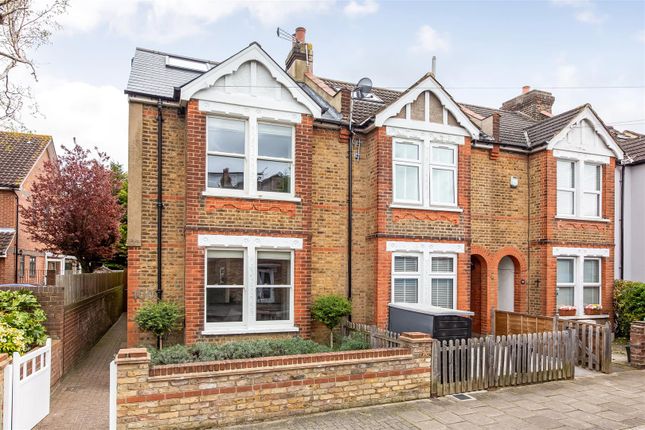 End terrace house for sale in Salisbury Road, Bromley