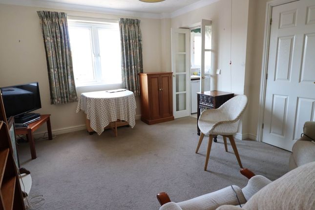 18, Churchill Court, Marlborough photo 2