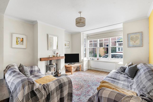 5, Northfield, Godalming photo 2