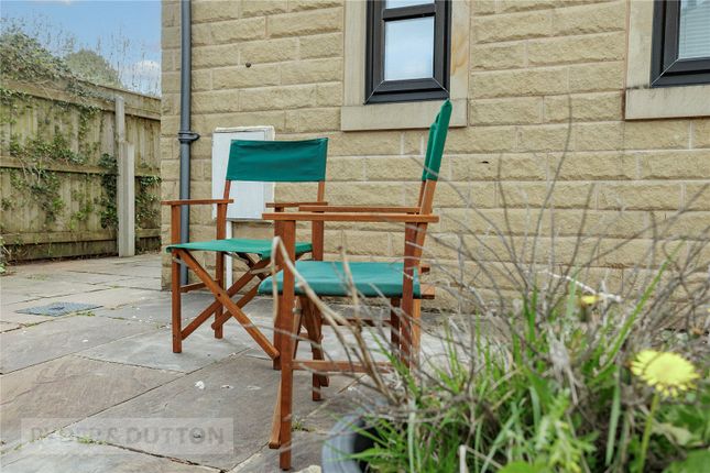4, Clifton Court, Greenfield photo 4