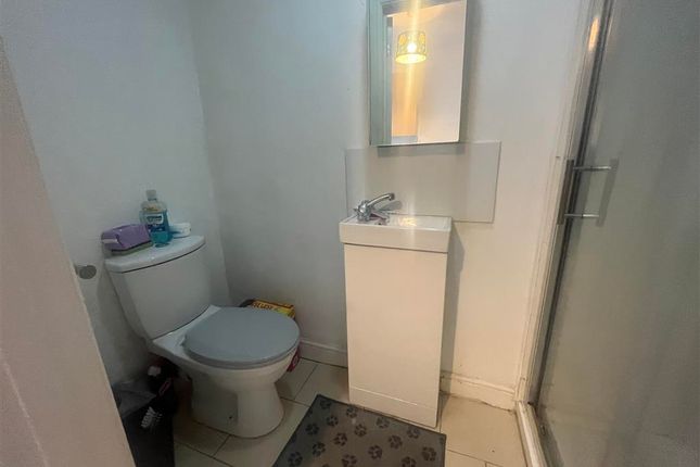 Flat 1, 60, Stoke Road, AYLESBURY photo 4