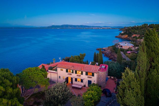 Villa for sale in Punta Nera, Monte Argentario, Toscana