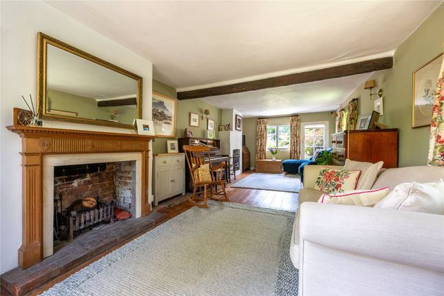 1 White Hart Cottages,, The Street, Cranleigh photo 2