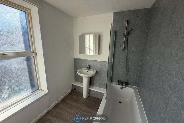 Flat, Holland St, Hull photo 4