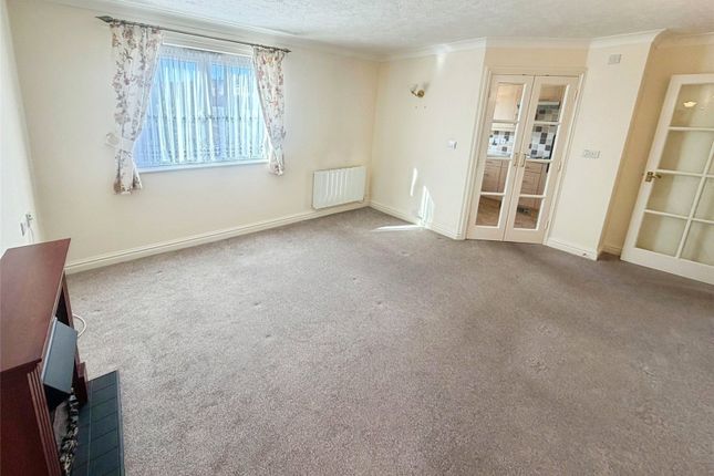 Flat 33, Orcombe Court,, Littleham Road, Devon photo 3